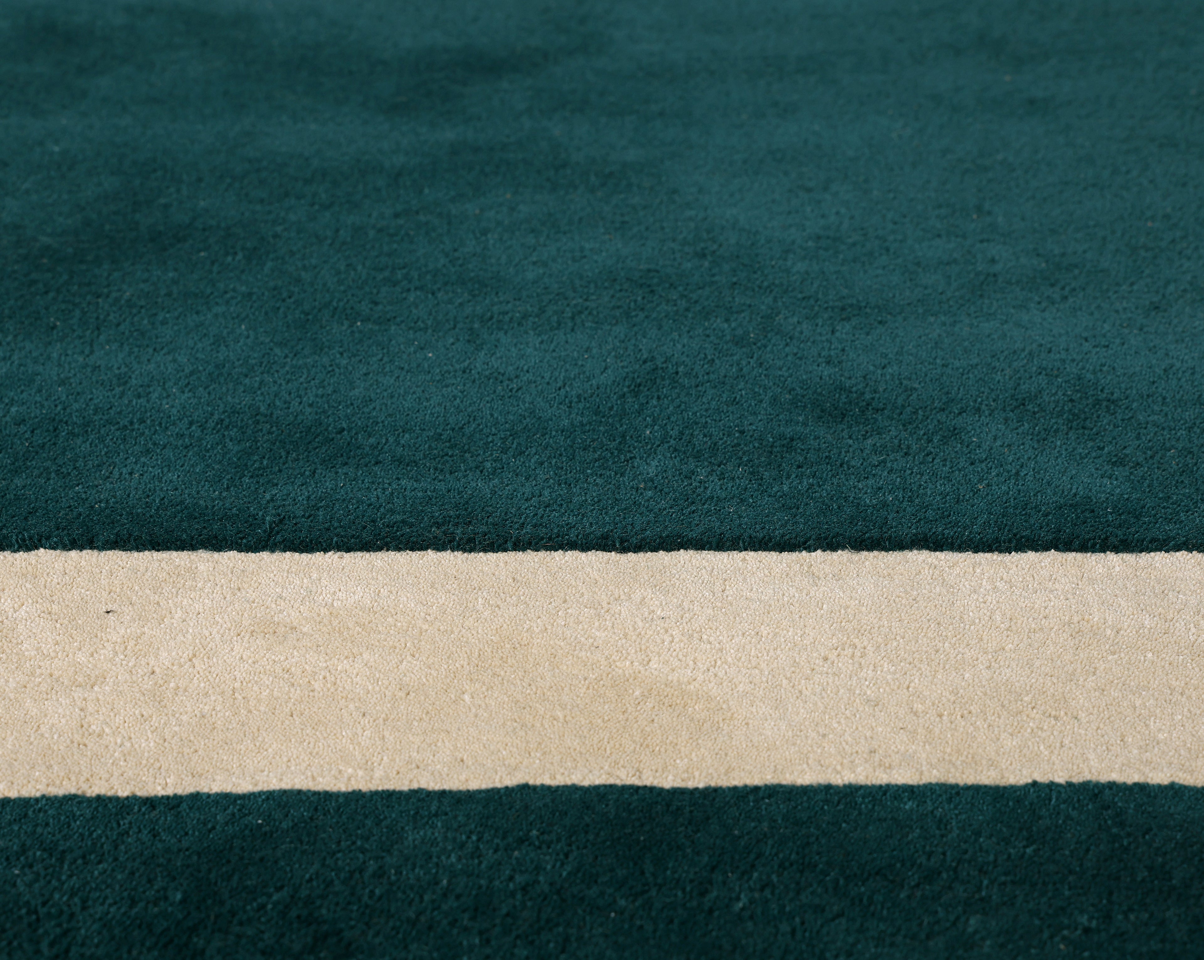 Hand Tufted Wool Green Area Rug