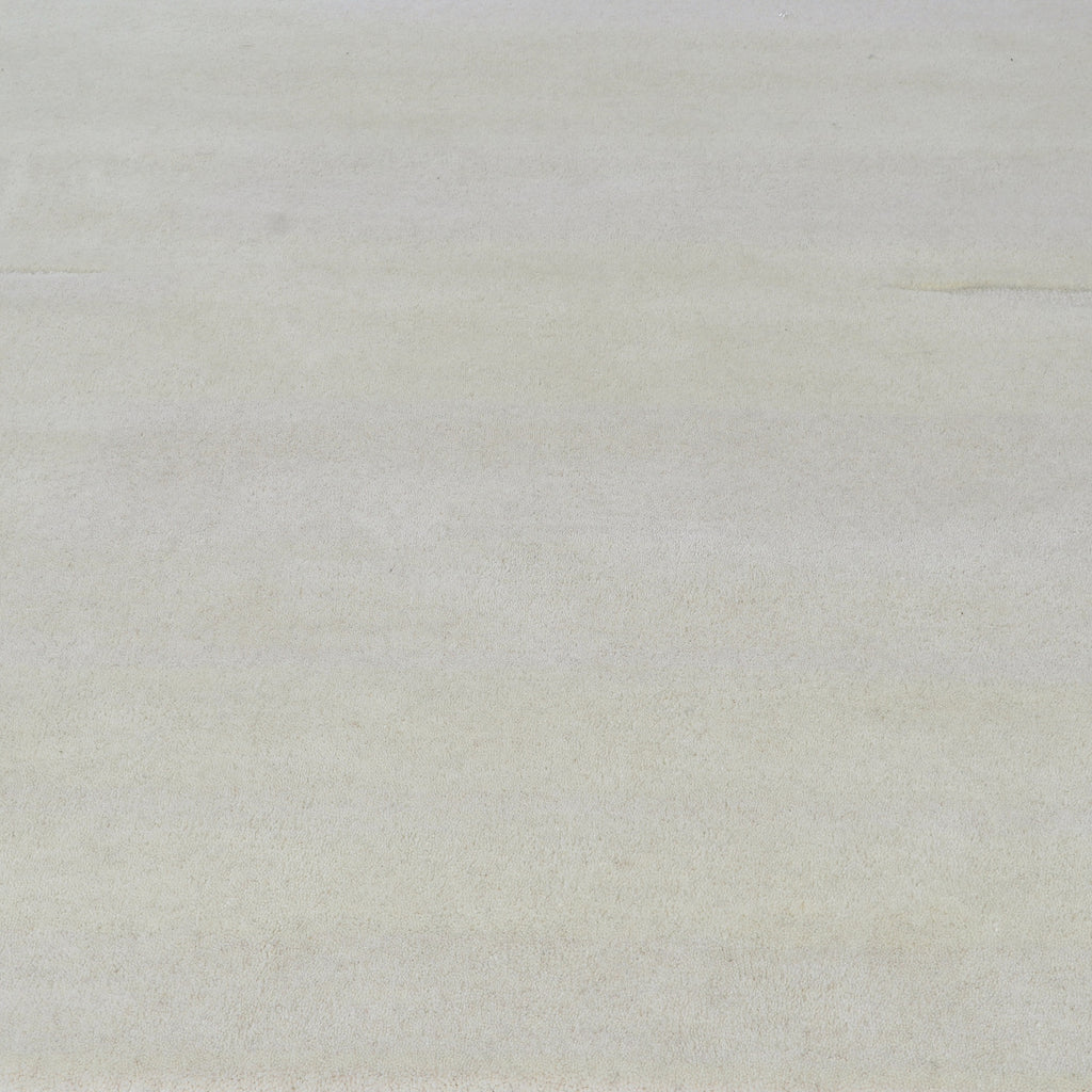Hand Tufted Indian Wool Off White Area Rug