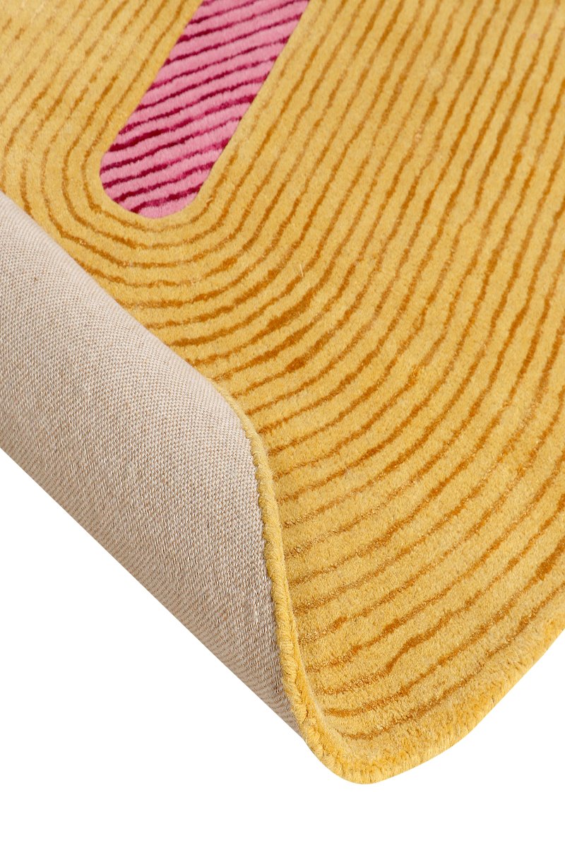 Hand Tufted Wool and Viscose Area Rug