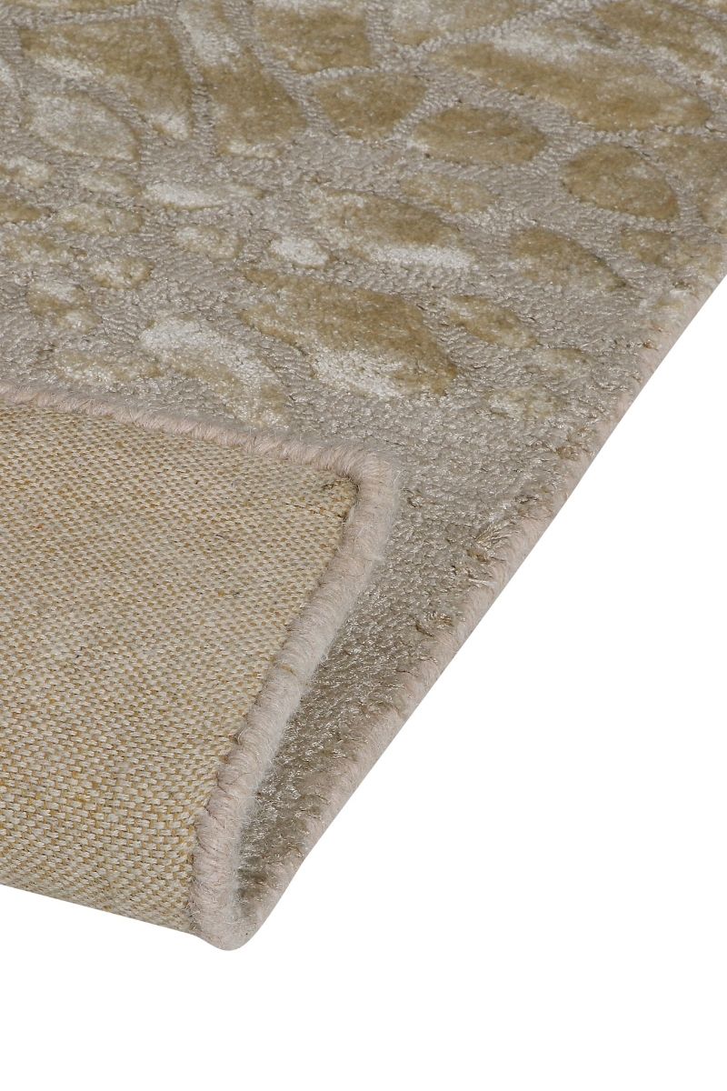 Hand Tufted Wool and Viscose Golden Area Rug
