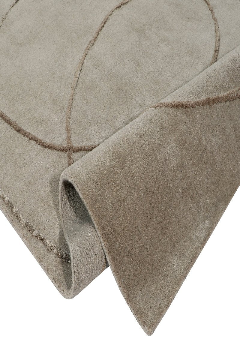 Handloom Wool With Over Tufted Design In Viscose Area Rug