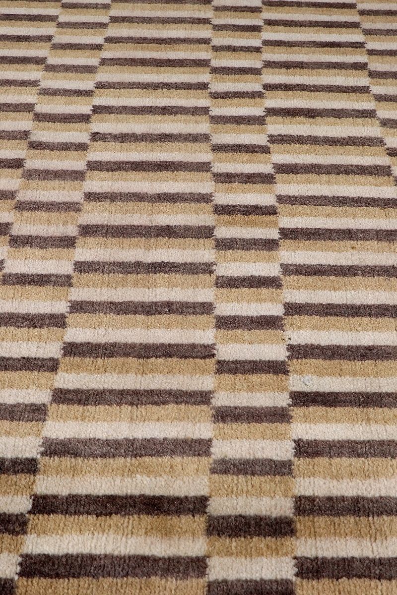 Handloom Brown Wool Area Rug