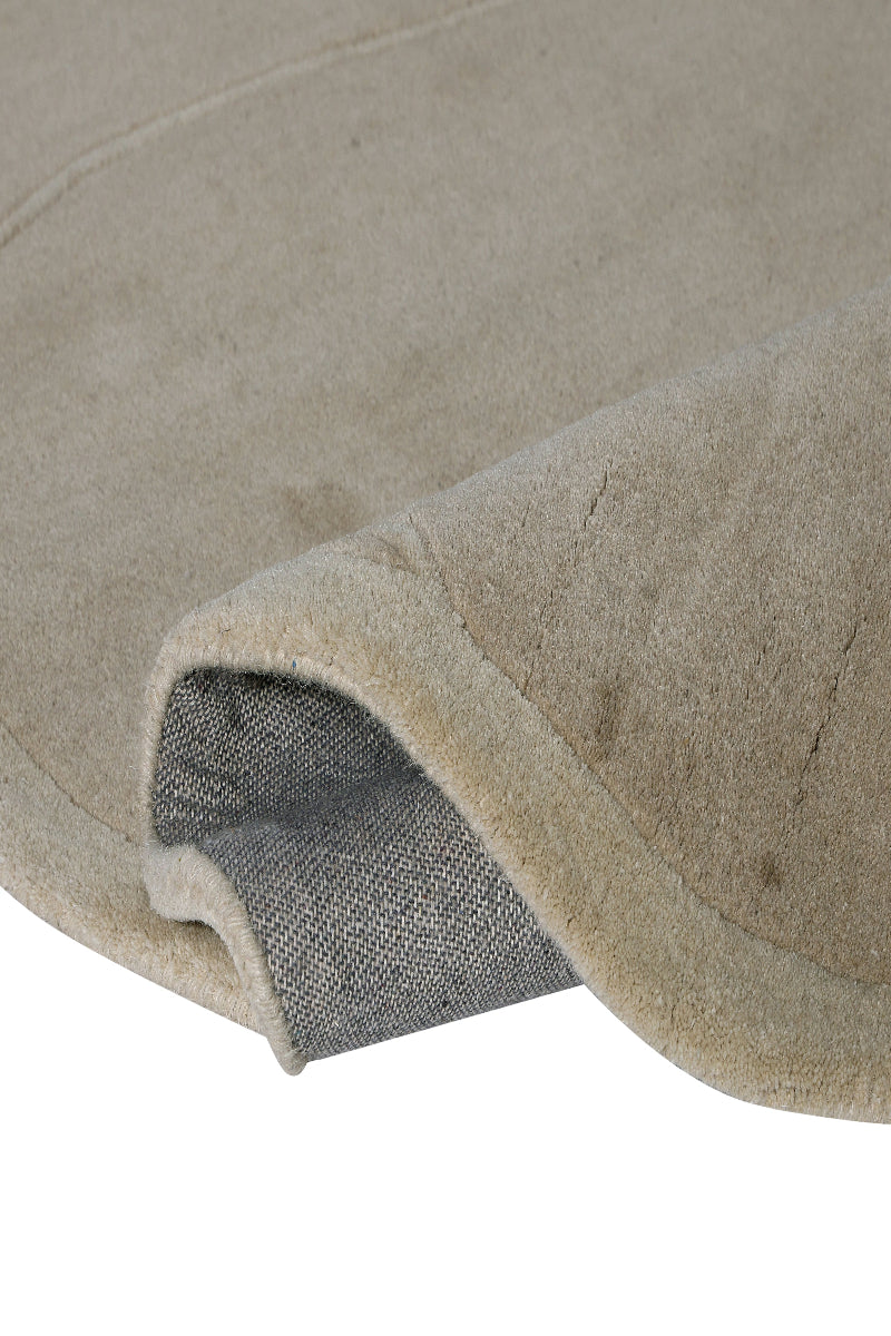 Hand Tufted Wool Beige Area Rug