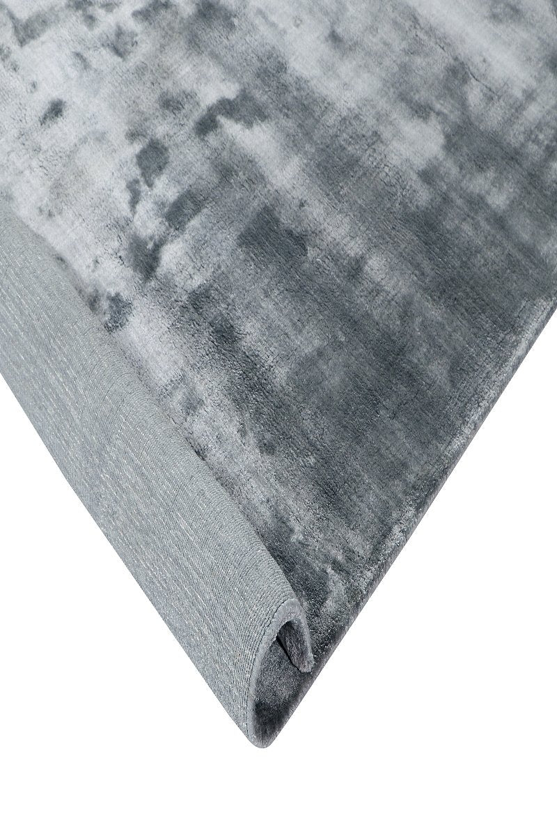 Handloom Viscose Grey Area Rug