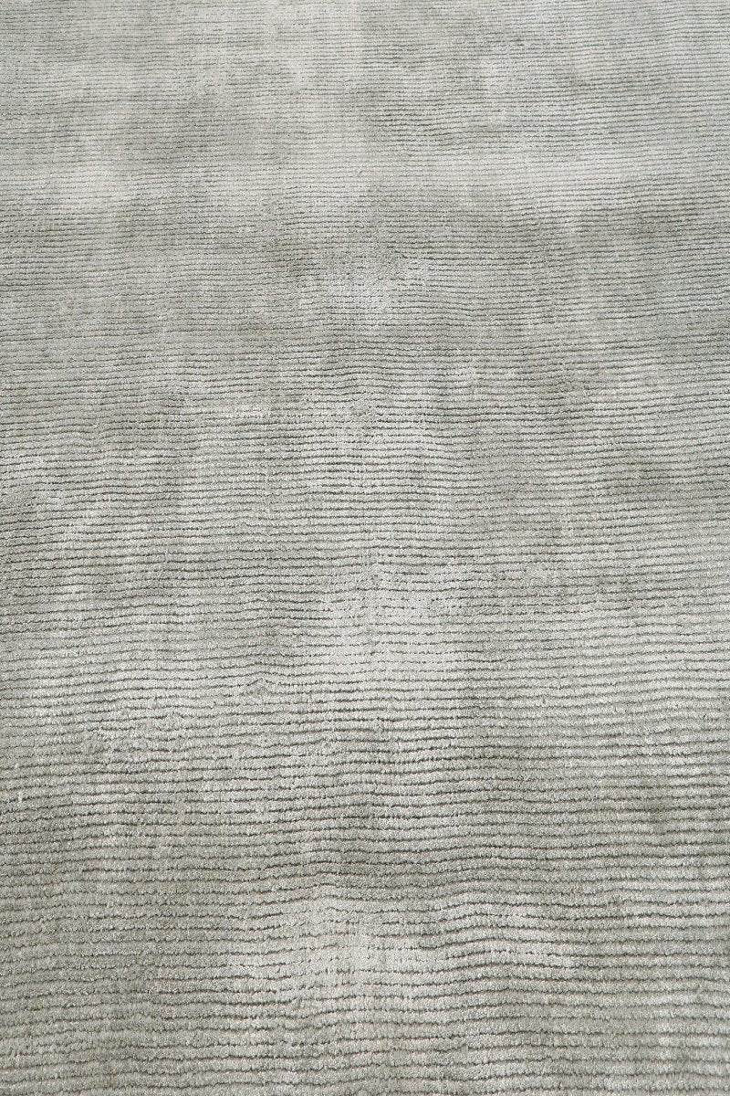 Handloom Wool and Viscose Area Rug