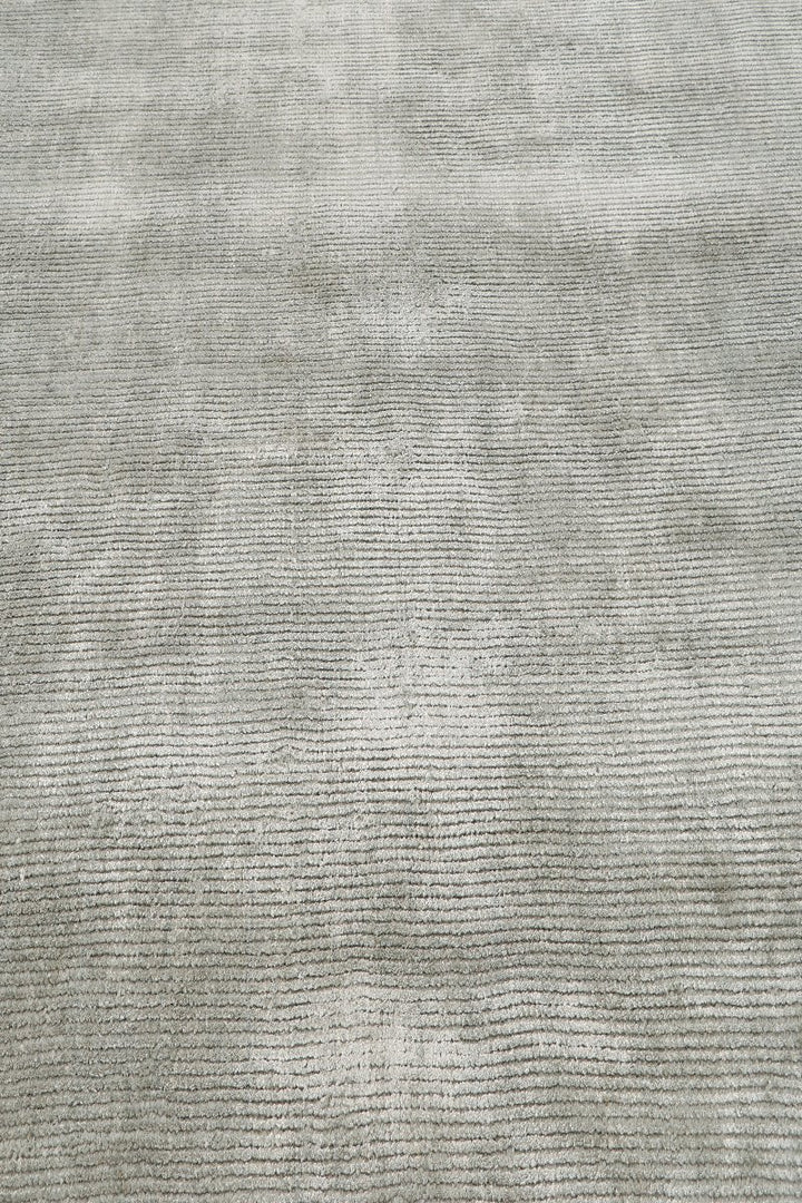 Handloom Wool and Viscose Area Rug