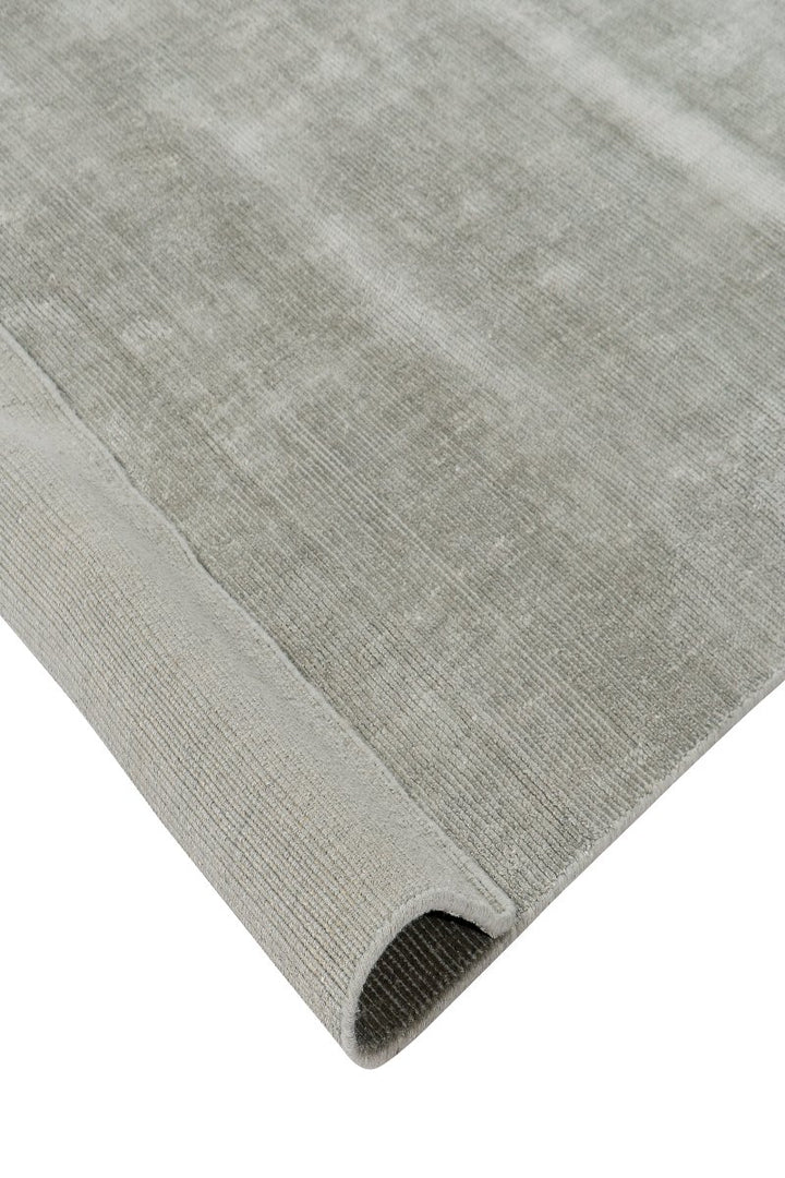Handloom Wool and Viscose Area Rug
