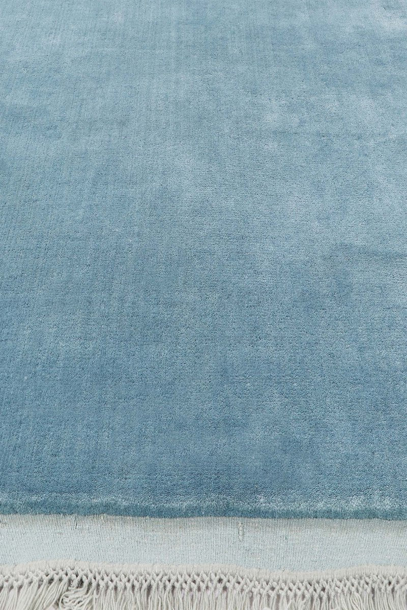 Handloom Wool Blue and White Area Rug