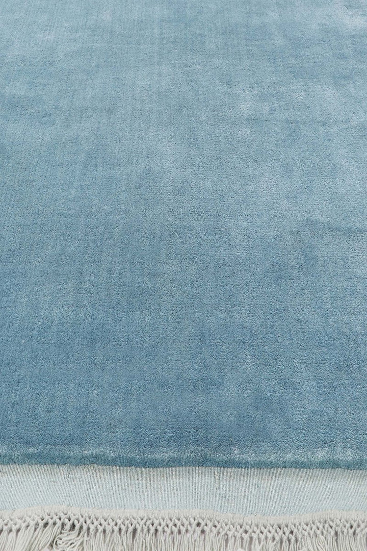 Handloom Wool Blue and White Area Rug