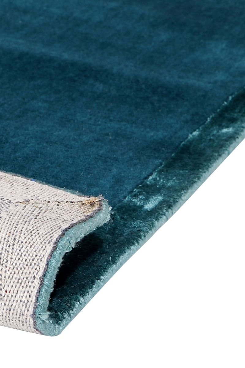 Handloom Wool and Viscose Blue Area Rug