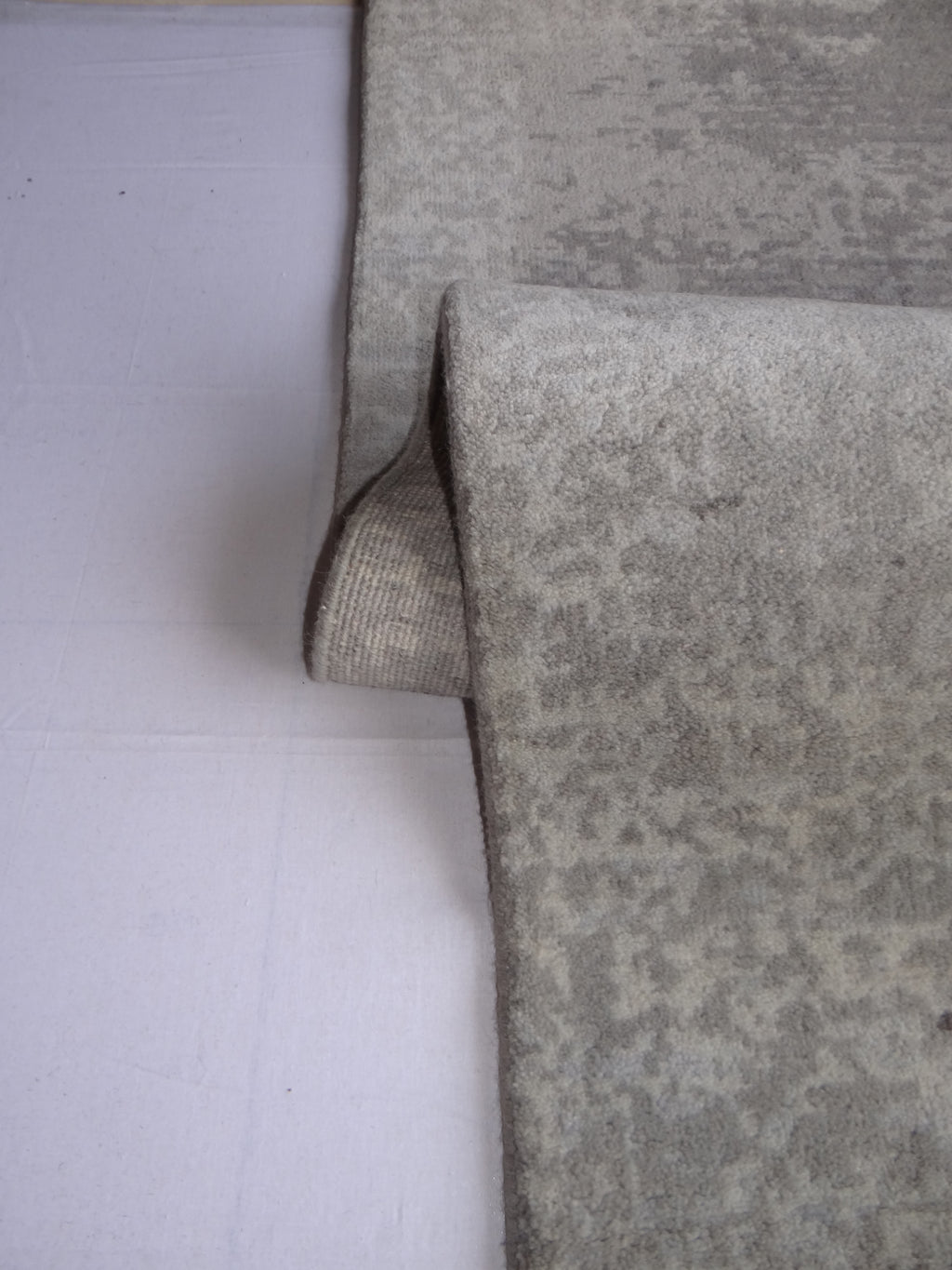 Hand Knotted Wool Area Rug