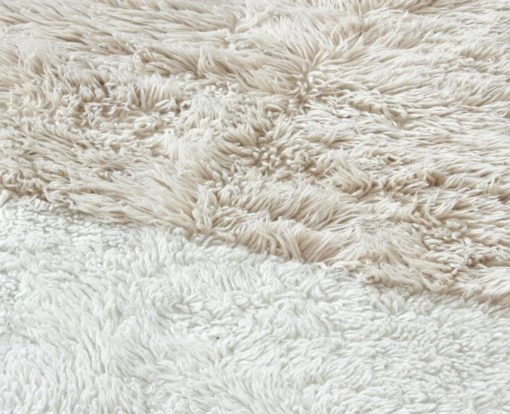 Tuft with Needle  Natural Wool