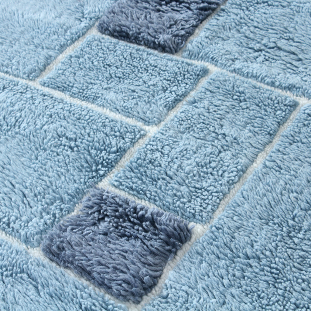 Tuft with Needle Blue Wool Area Rug