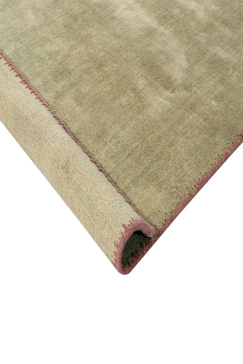 Handloom Wool Green Area Rug