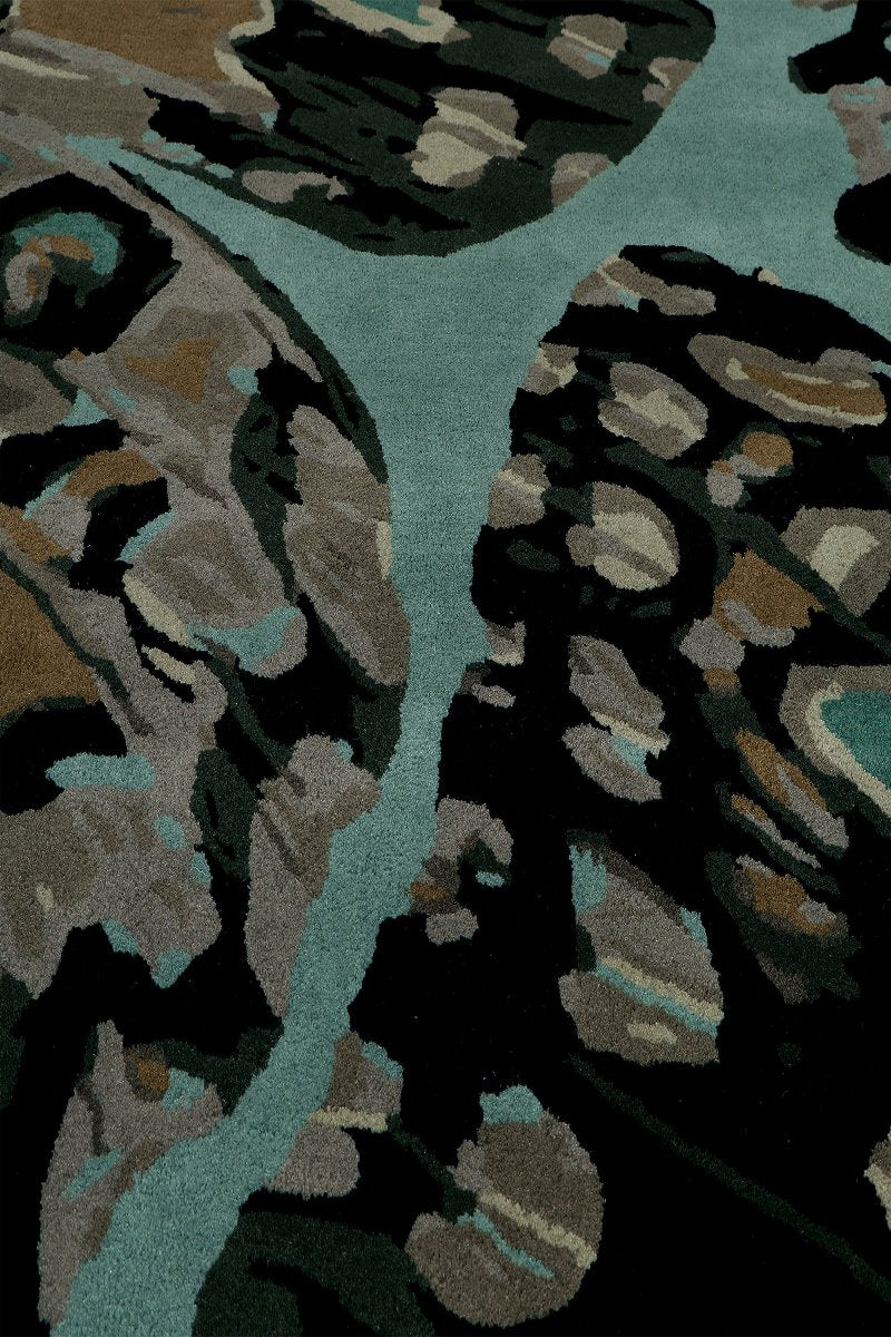 Hand Tufted Butterfly design Wool Area Rug
