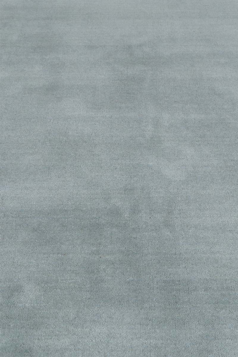 Handloom Wool and Viscose Grey Thick Border Area Rug