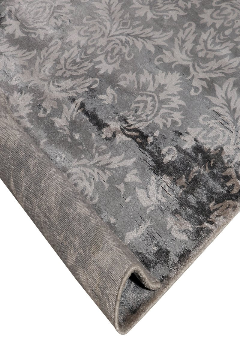 Handloom Viscose Brown Area Rug