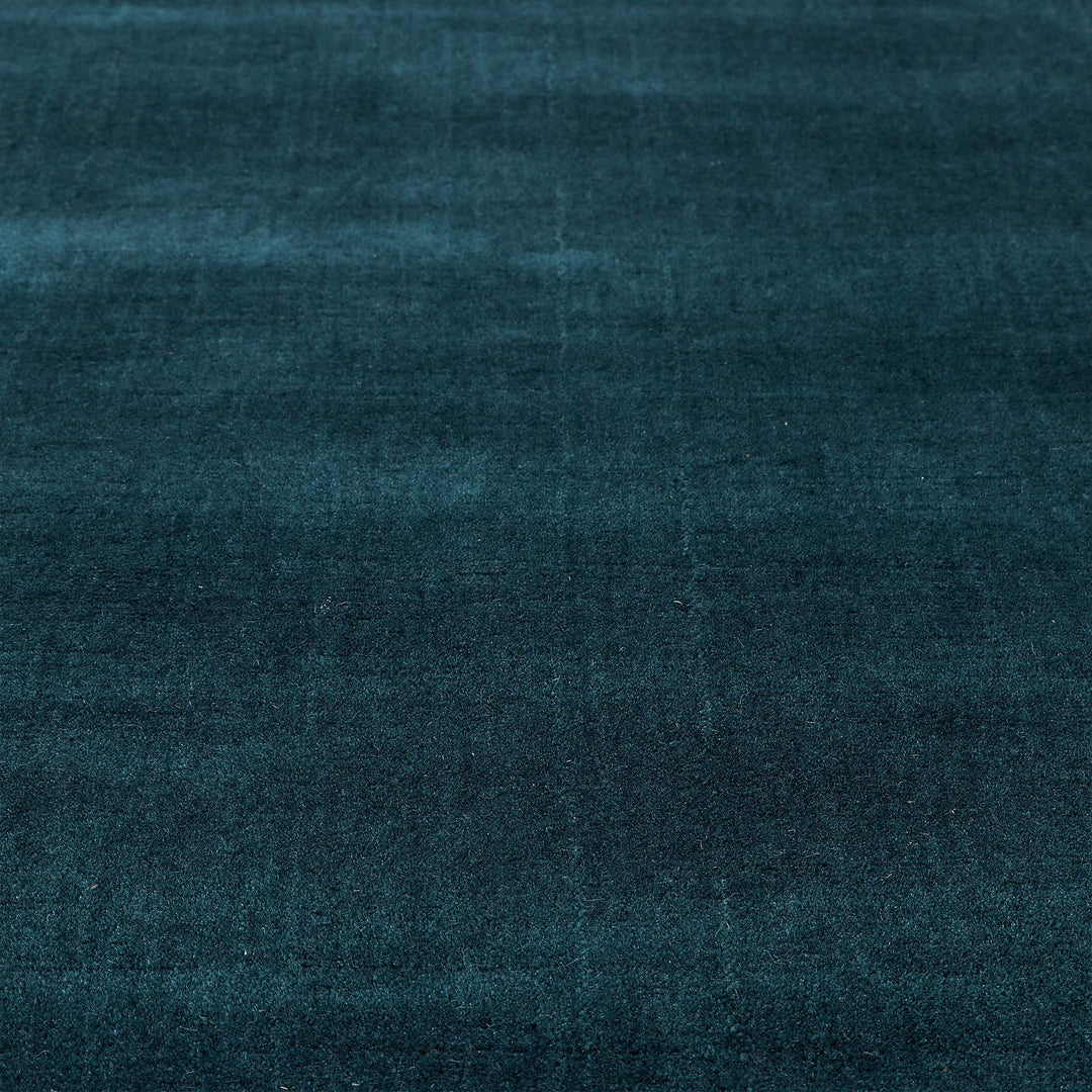 Handloom Wool and Viscose Area Rug