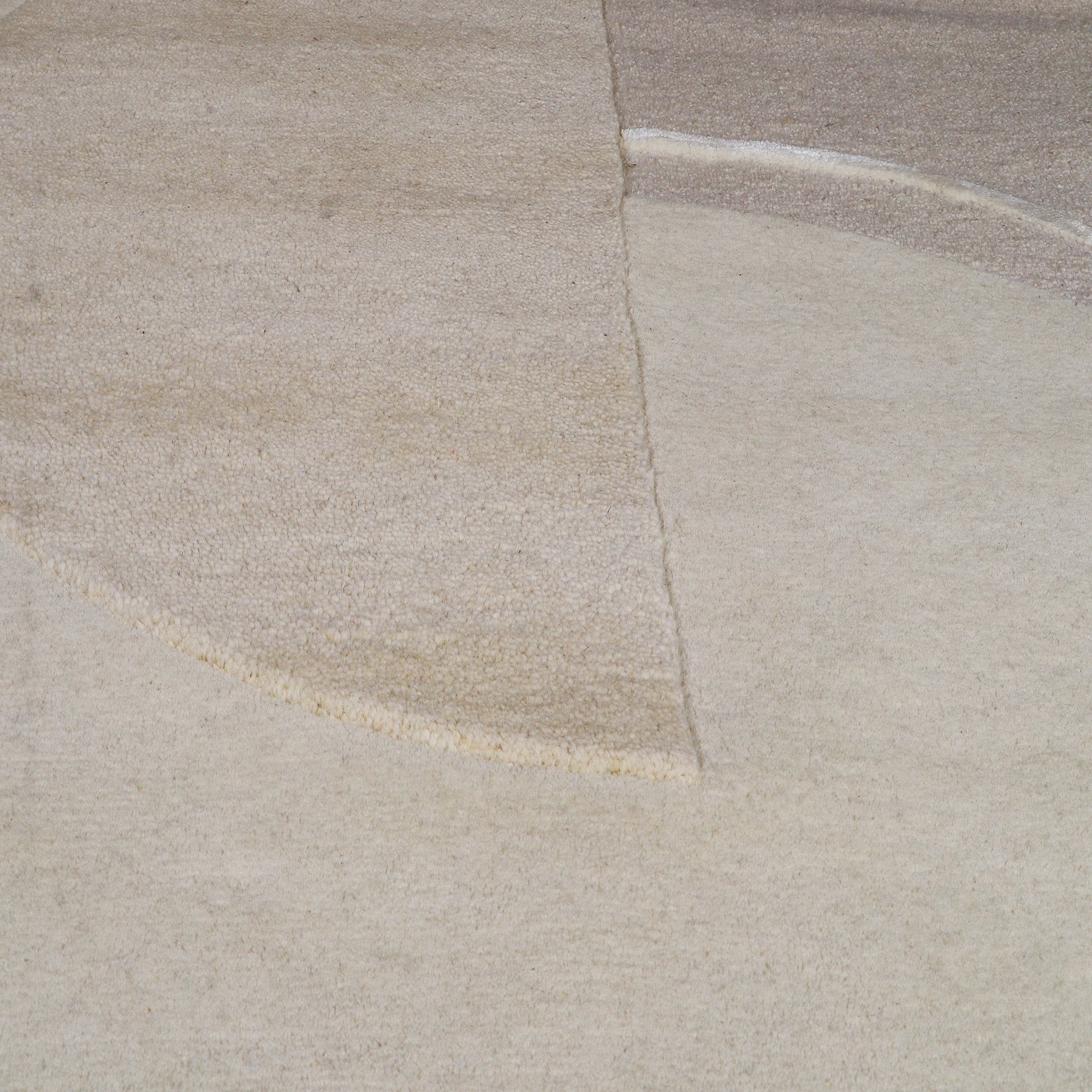 Hand Tufted Wool and Viscose White Rug