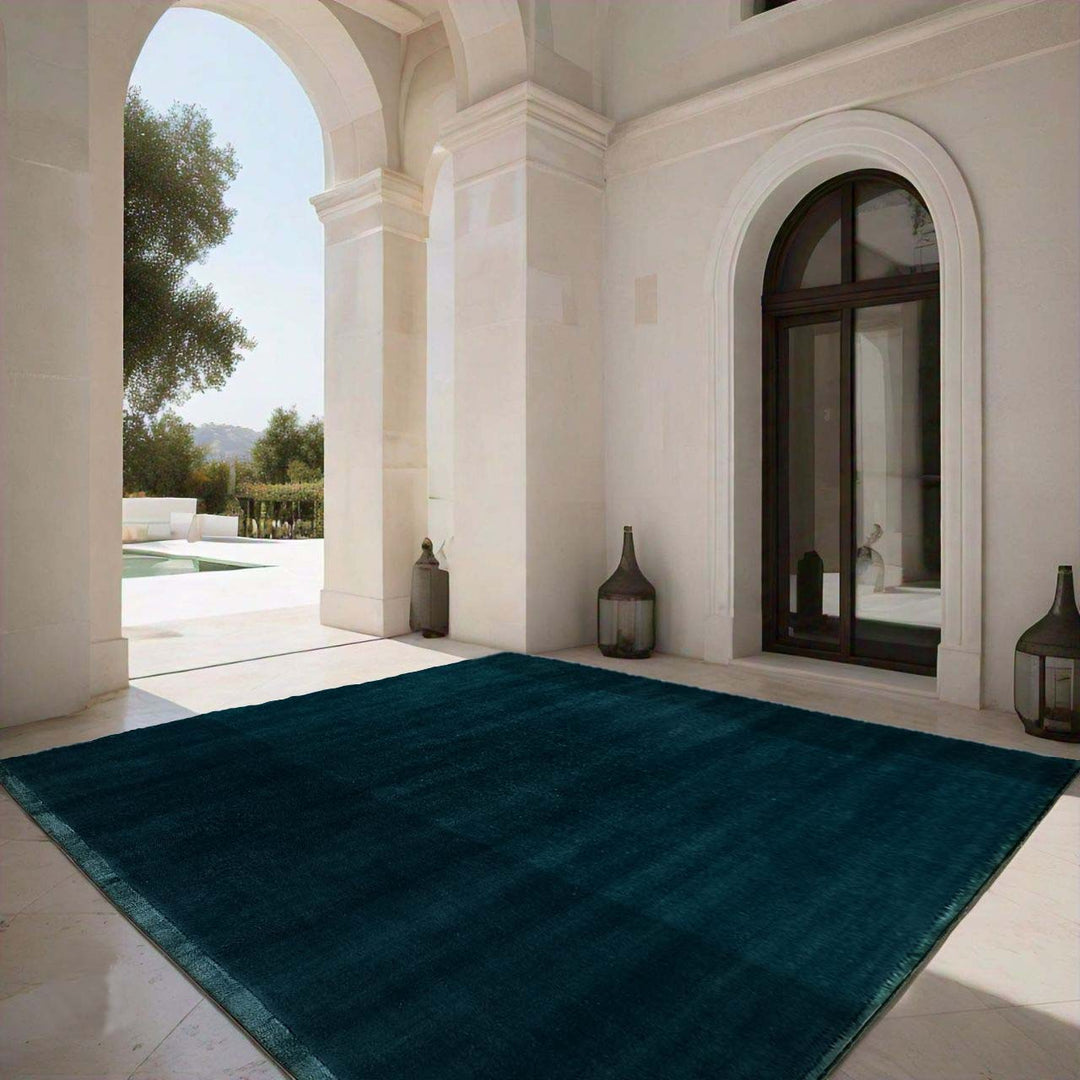 Handloom Wool and Viscose Area Rug